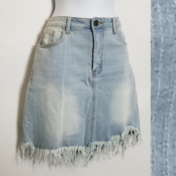 Frayed Hem Denim Skirt - Picture 2 of 6